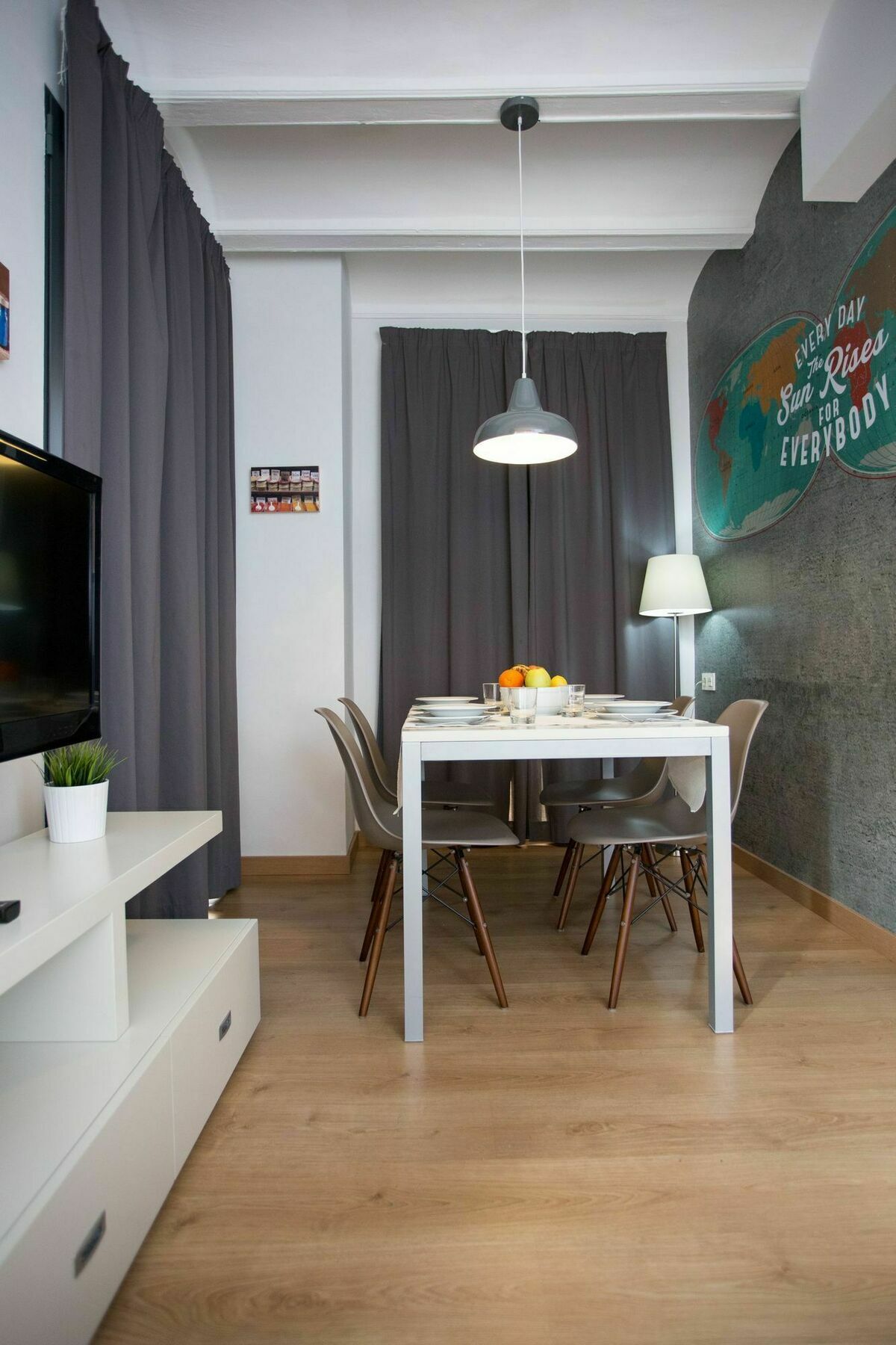 Anderson City Flats Valencia Bagian luar foto